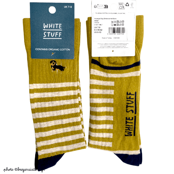 Chaussettes WHITE STUFF homme – Chiens saucisse brodé – Image 3